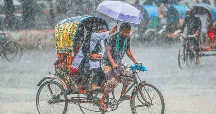 তীব্র গরমের পর রাজধানীতে স্বস্তির বৃষ্টি 